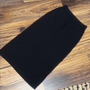 St. John Classic Black Pencil Skirt